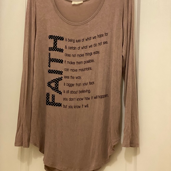 FREE KISSES blouse “FAITH - Picture 3 of 9